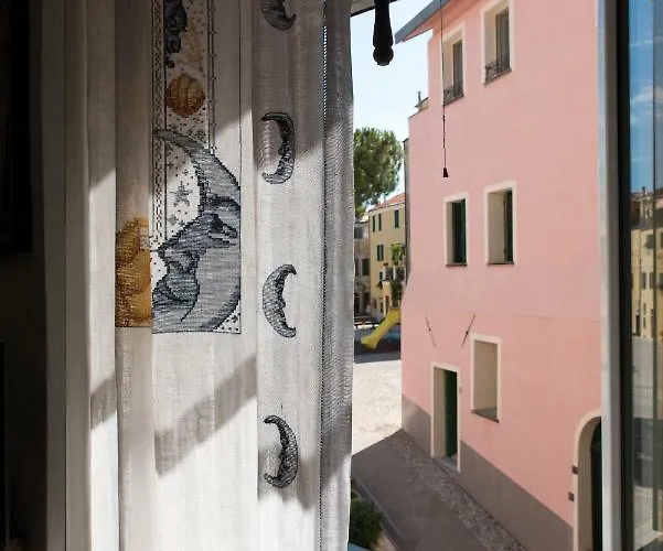 Casa Mira Parasio *